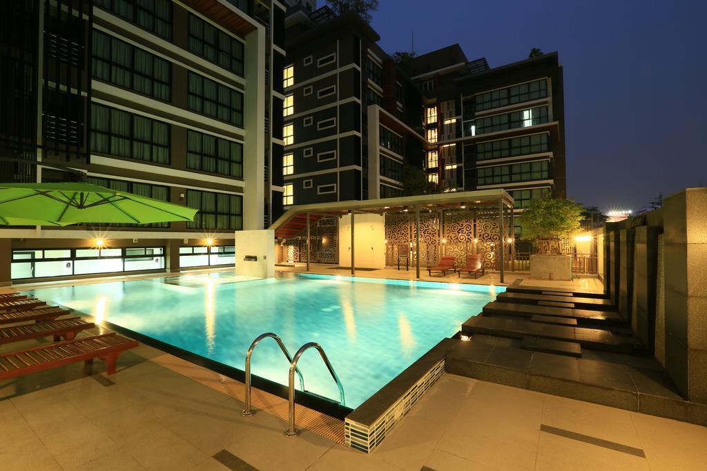 The Plimplace 2 Aparthotel Bangkok Ngoại thất bức ảnh